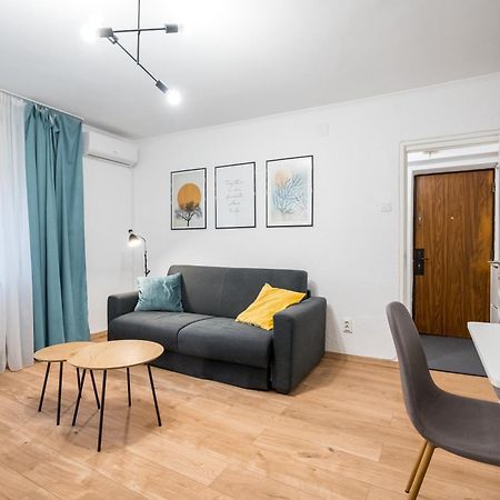 Ultracentral Cozy Apartment บูคาเรสต์ ภายนอก รูปภาพ
